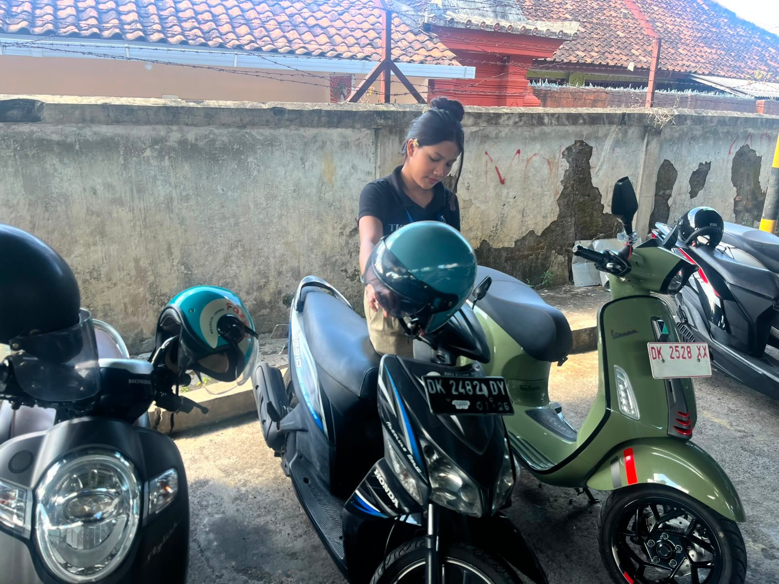 PLN Icon Plus SBU Regional Bali dan Nusa Tenggara Tingkatkan Kesadaran Etika Parkir Kendaraan