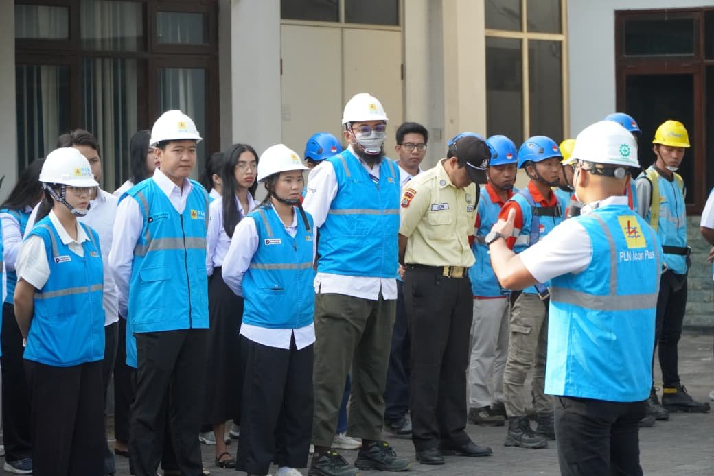 PLN Icon Plus SBU Regional Bali dan Nusa Tenggara Tingkatkan Kesadaran dan Kepatuhan Penggunaan APD